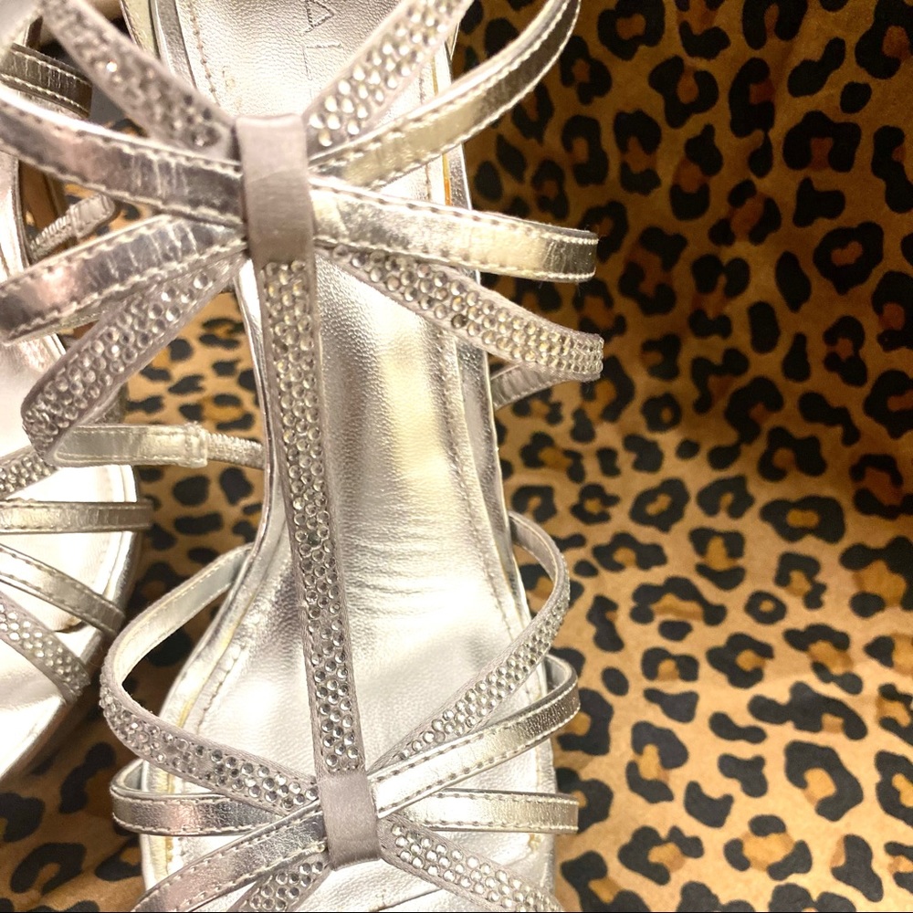 ALDO SILVER ROSANDER 5” HIGH HEEL PLATFORM SHOE, NEW Size:39/8 - Picture 3 of 6